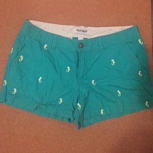 ⭐️⭐️OLD NAVY PREPPY SHORTS⭐️⭐️
