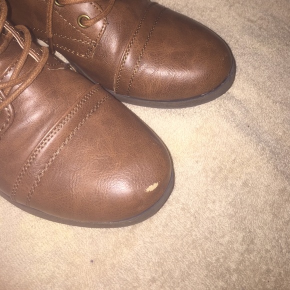 boots - Picture 3 of 3