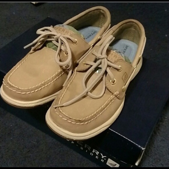Brand new sperrys - Picture 2 of 2