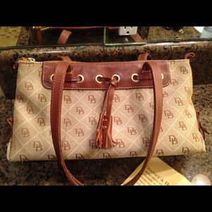 Dooney and Bourke purse