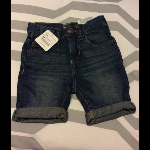 Boys Zara denim shorts 3/4 year! Adorable
