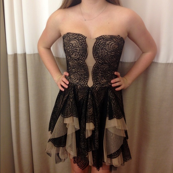 Strapless BCBG Dress !