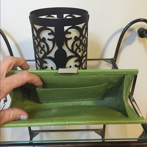 🚫SOLD🚫Banana Republic Green Leather Structured - Picture 4 of 4