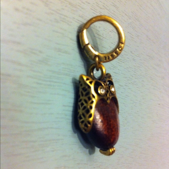 *SOLD* Fossil Owl Charm Wooden - Picture 2 of 4