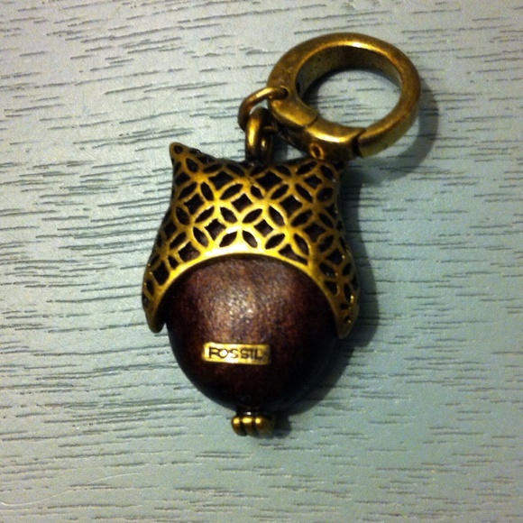 *SOLD* Fossil Owl Charm Wooden - Picture 3 of 4