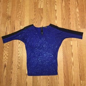 A|X Zipper Back Blouse