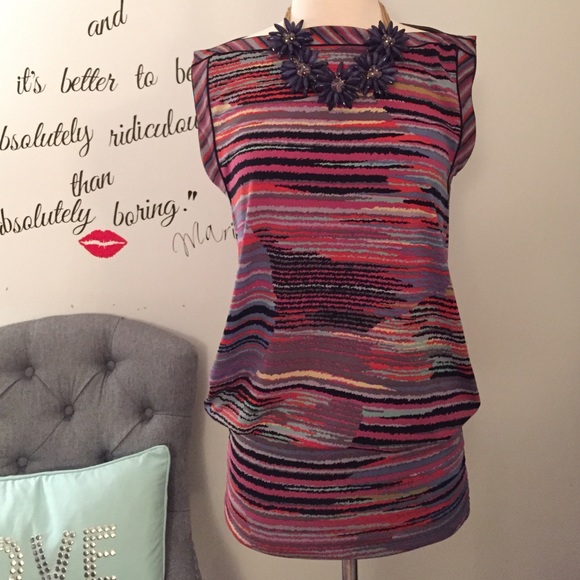 BCBGMaxAzria Tops - BCBG MaxAzria Multi-Colored Tunic - A Chic Need! BCBGMaxAzria Tops - BCBG MaxAzria Multi-Colored Tunic - A Chic Need!