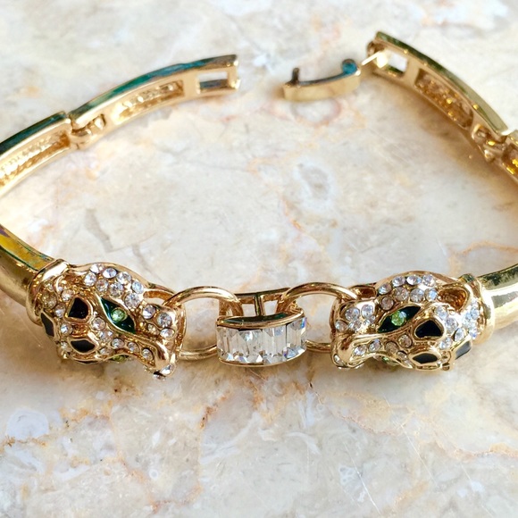 Gorgeous 18k Gold Plated Jaguar Bracelet