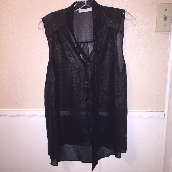 Chiffon button up top - Picture 1 of 2