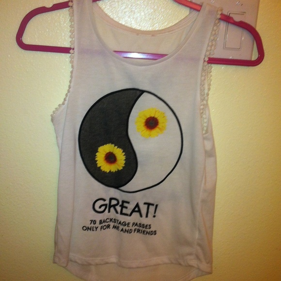 Indie graphic tee