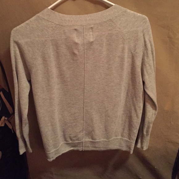 3/4 sleeve light grey sweater - Picture 2 of 3