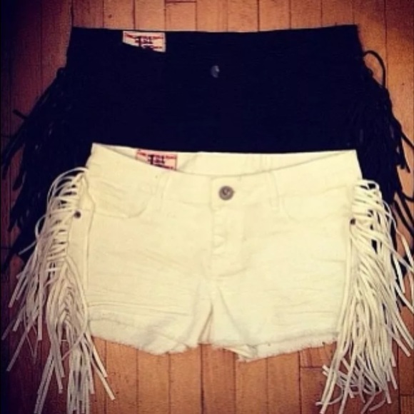 Fringe denim shorts