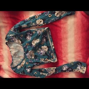 Nollie long sleeve crop top