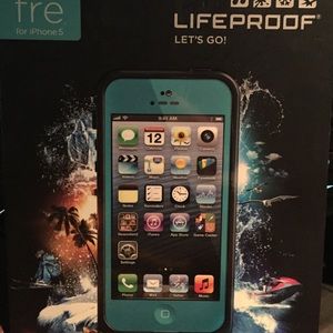 teal iPhone 5 lifeproof case.