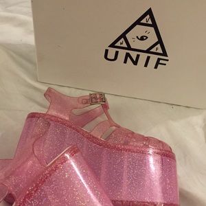 UNIF Hella Jelly Pink Glitter sz 6.5/7