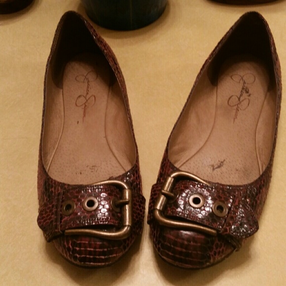 Jessica Simpson flats