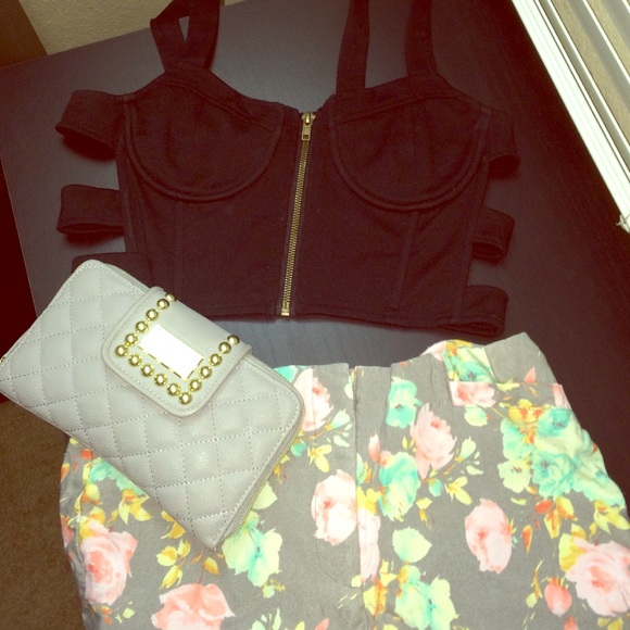 CROP TOP WITH CUT-OUT SIDES!!!