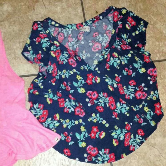 Hollister cute tops! - Picture 2 of 3