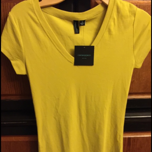 Cynthia Rowley Tops - A light lime green Cynthia Rowley top💓