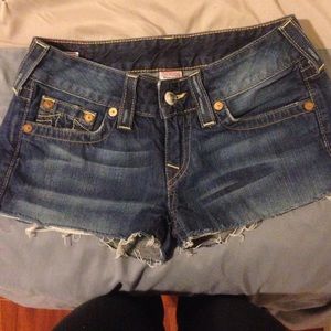 Cut off shorts