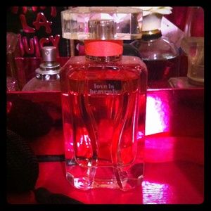 VS perfume. Love is heavenly