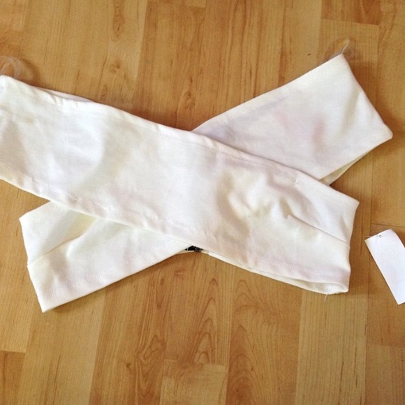 Bandage top