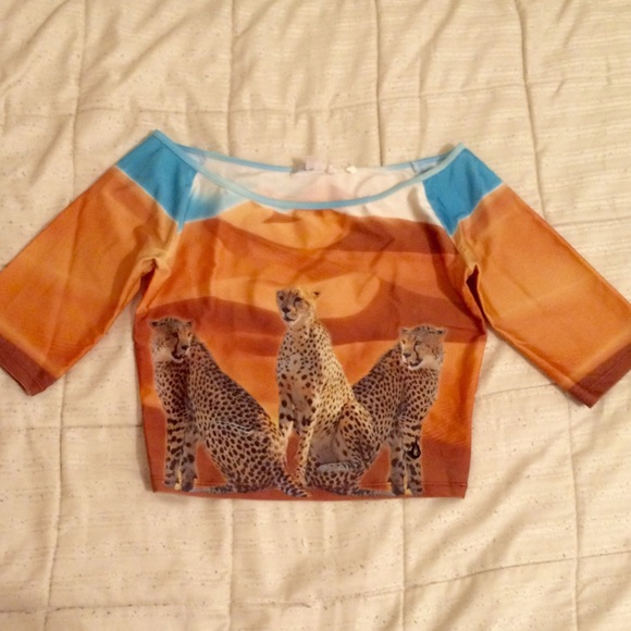 Cheetah crop top NWOT
