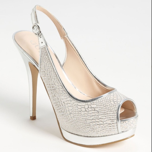 GUESS Glenisa Ivory Multi Leather Sling Back Pumps