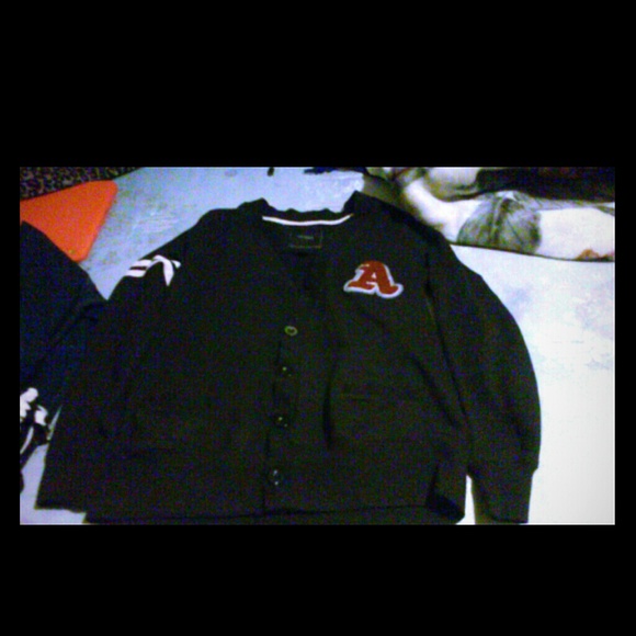 Cute black cardigan (A)