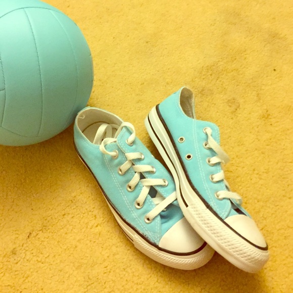Light Sky Blue Converse