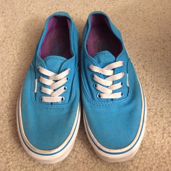 W 7.5 sky blue Vans