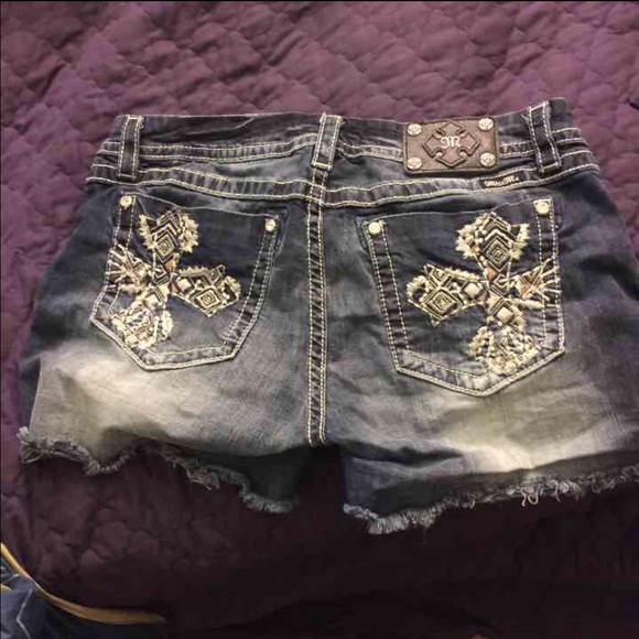 Miss me easy shorts size 34
