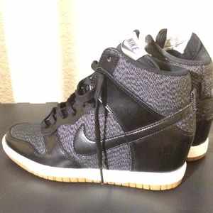 NIKE WEDGE SHOES😎😎 SIZE 7