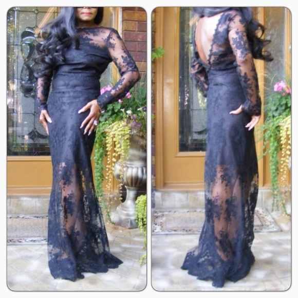 Elegant Black Maxi Dress - Picture 3 of 3