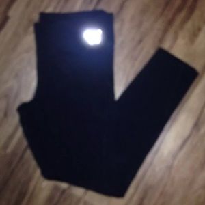 -**SOLD** VS ultimate Yoga Leggings