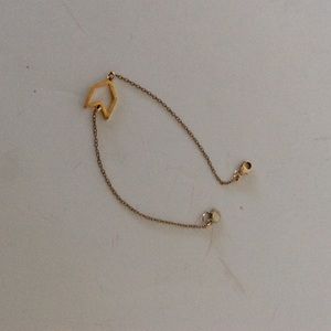 Gorjana Jewelry - Gorjana single arrow bracelet Gorjana Jewelry - Gorjana single arrow bracelet