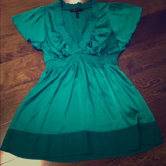 Beautiful stretch Silk blouse from BCBG.