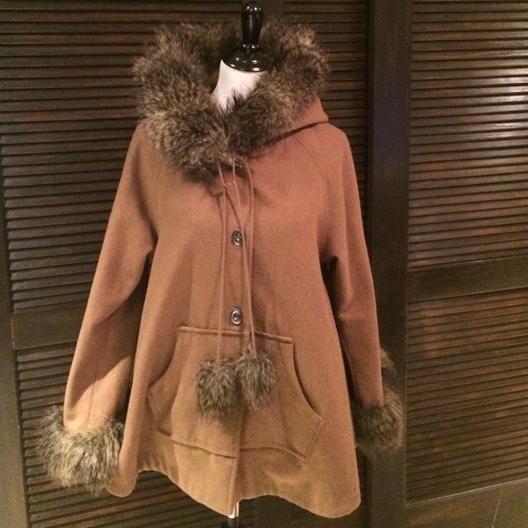 Wool Camel Hooded jacket w/Fur Trim & Satin Lining
