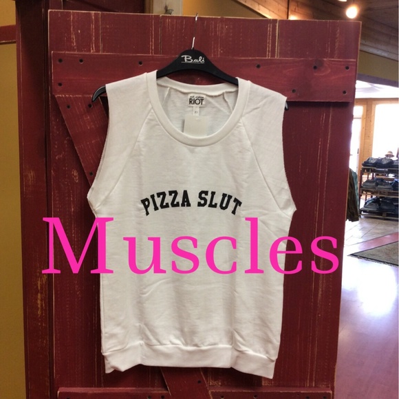 Cut off sweatshirt