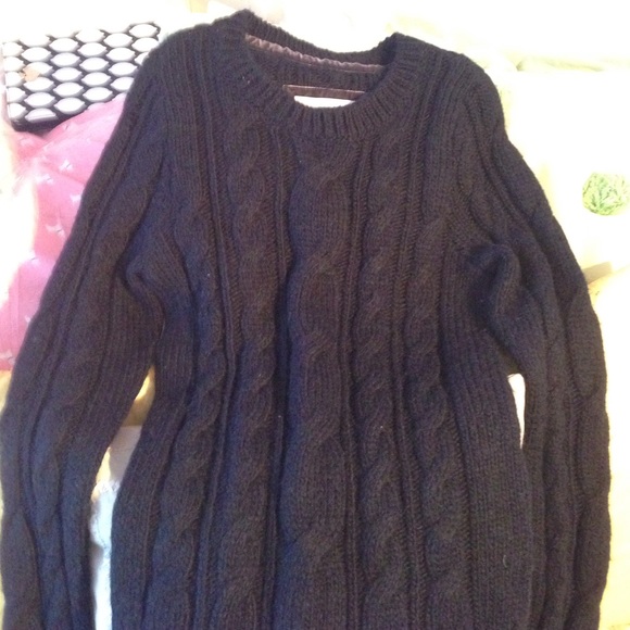 A&F sweater