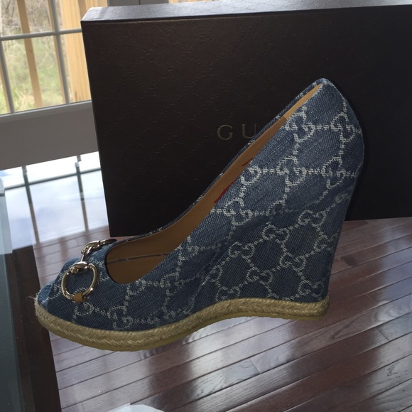 Authentic Gucci NIB denim wedge