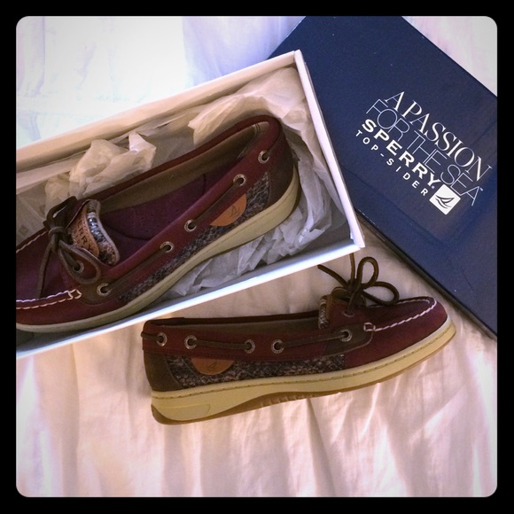 Brand new Sperry's!