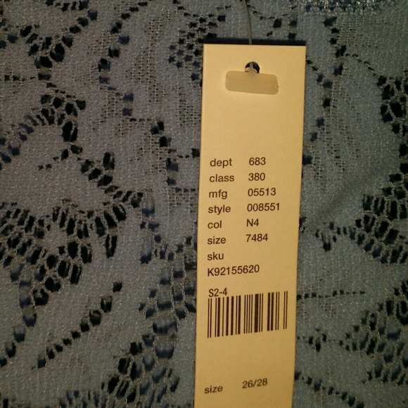 Lace lingerie top & matching panties - Picture 4 of 4