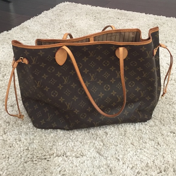 Louis Vuitton Neverfull GM Tote Bag