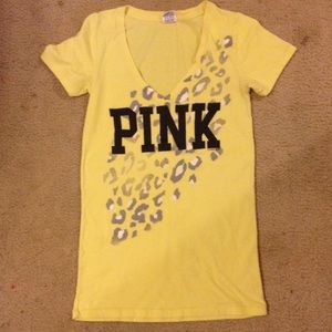 Trade Levi's and peace sign shirt