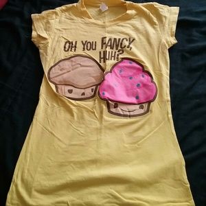 Cupcake design tee shirt