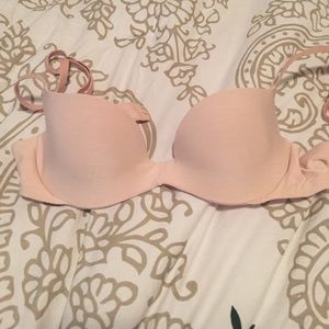 VS Pink Lightly padded bra