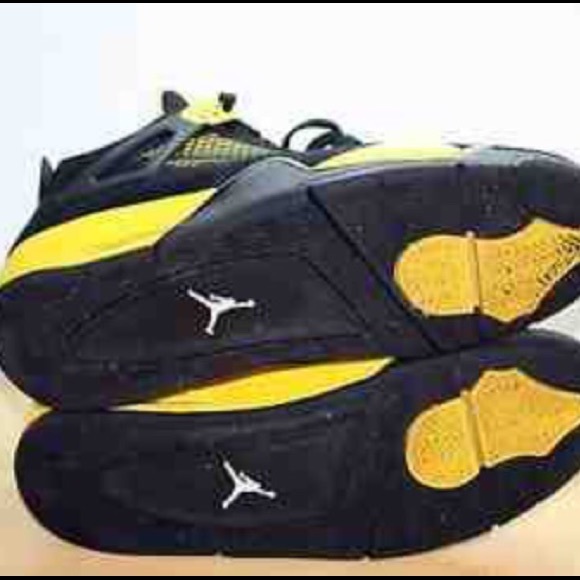 Jordan Thunder 4s - Picture 2 of 4