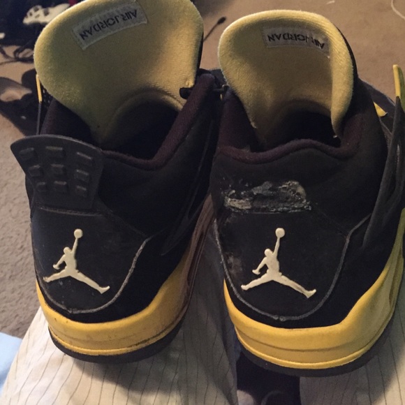 Jordan Thunder 4s - Picture 4 of 4
