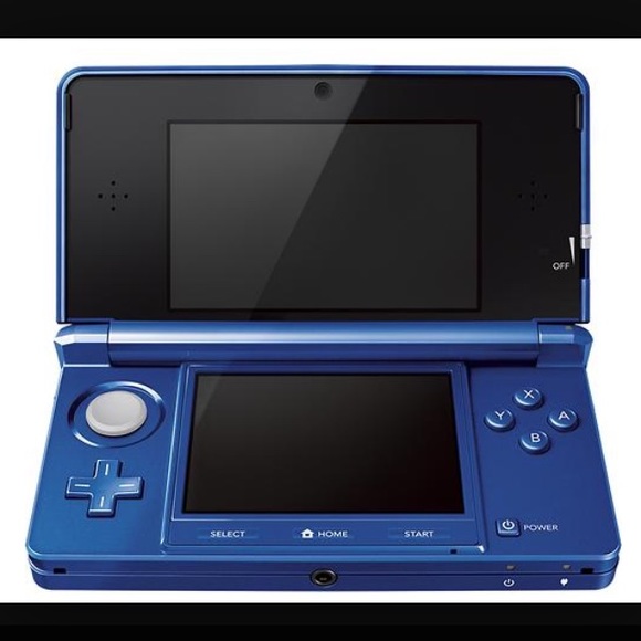 Barely Used 3DS w Luigi's Mansion